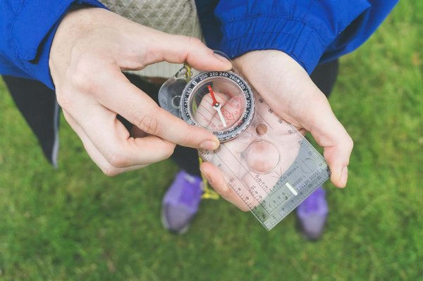 Quels sont les conseils pour une exploration des temples bouddhistes au Myanmar?